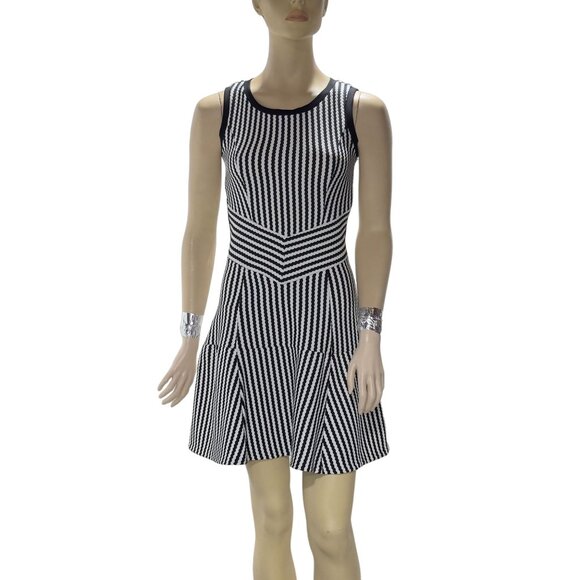 AQUA Women's Dress Black White Stripe Drop Waist Stretch Flounce Bottom Size M - Picture 10 of 12
